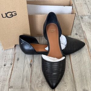 UGG Women's W LEA LIZZARD Black Textured Flats